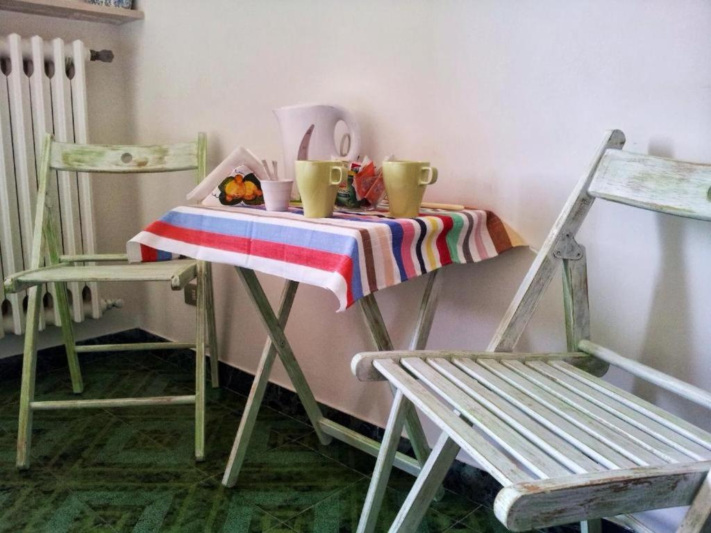 Hotel Arbanella Corniglia Habitación foto